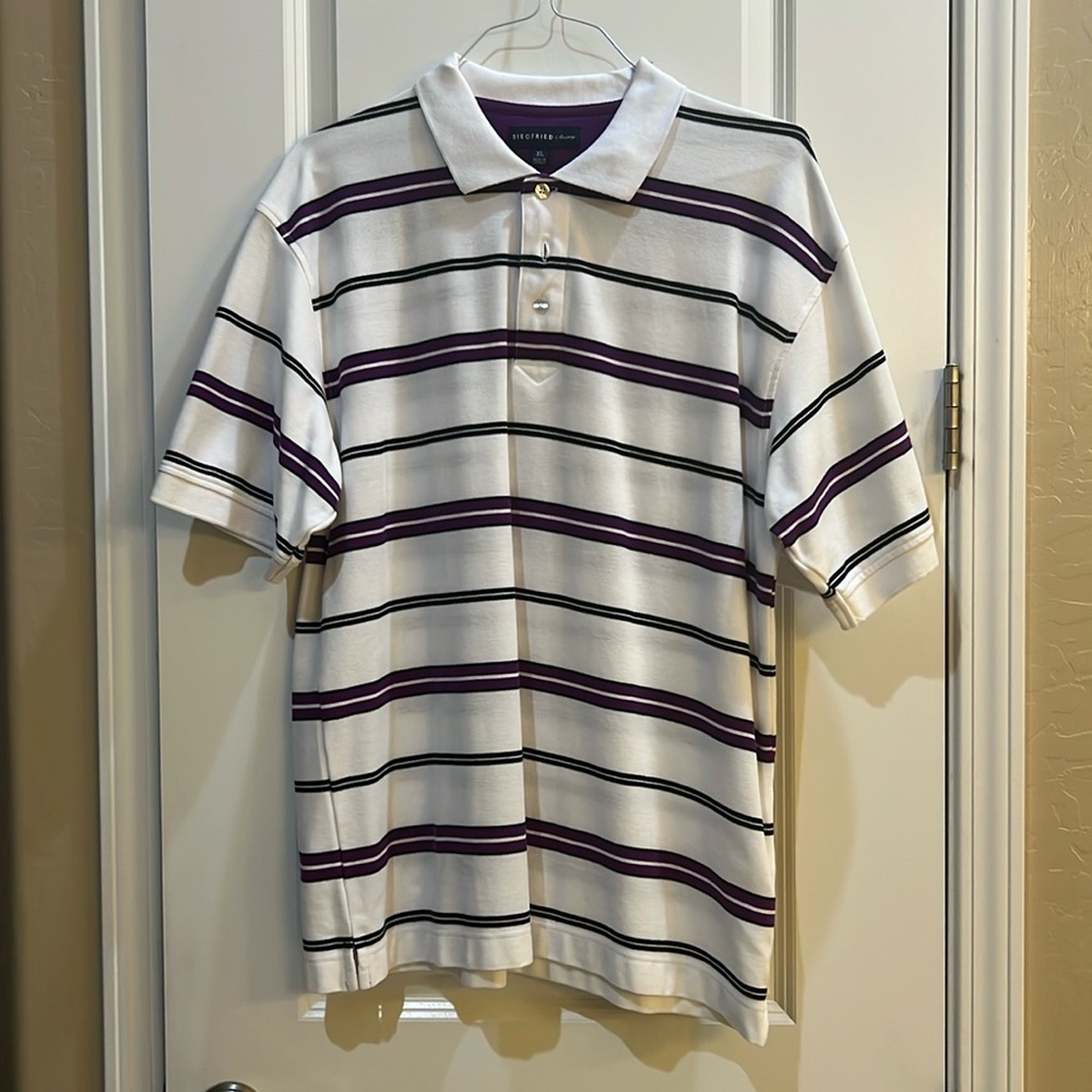 Siegfried & Company Men's XL polo. White with purple and black stripes.